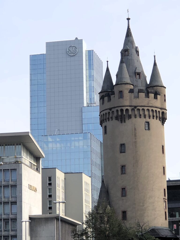 Qué visitar en Frankfurt - Eschenhaimen Turm